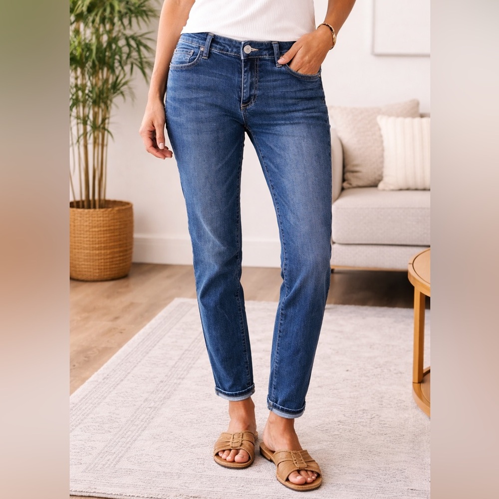 Kut from the Kloth Katy Boyfriend Jeans – Medium Wash – Size 0